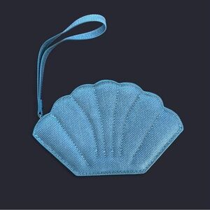 Blue shell wristlet purse 🐚✨